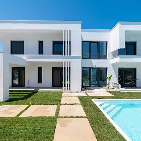 Apartment White Dream Residential Complex *