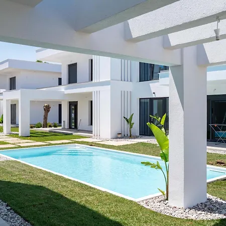 Apartment White Dream Residential Complex